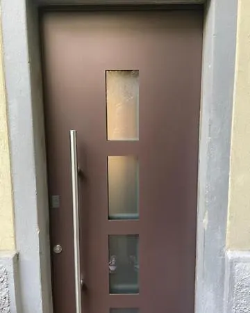 La Cadrega Rossa ميلان
